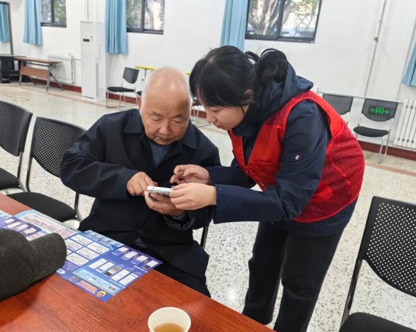 小 右一_副本.jpg