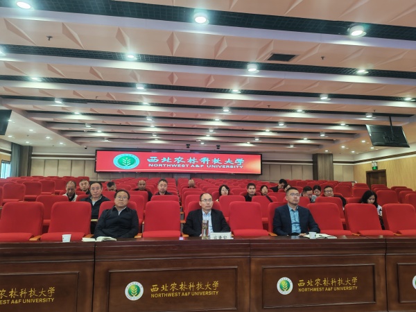 2B0EB1F5BB5323E16C58C33C33DF2C38_副本.jpg
