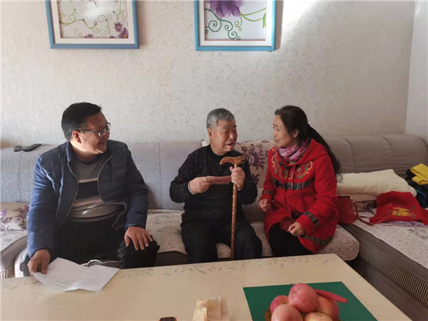 程慰问.jpg