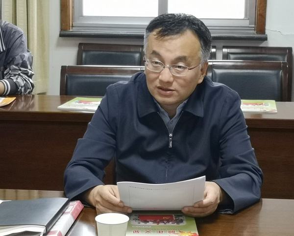 93bda3c51f9148a1a613d1219ea39b22.jpg 校党委副书记吕卫东主持会议11.jpg