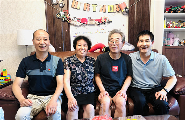 魏旭东1.jpg
